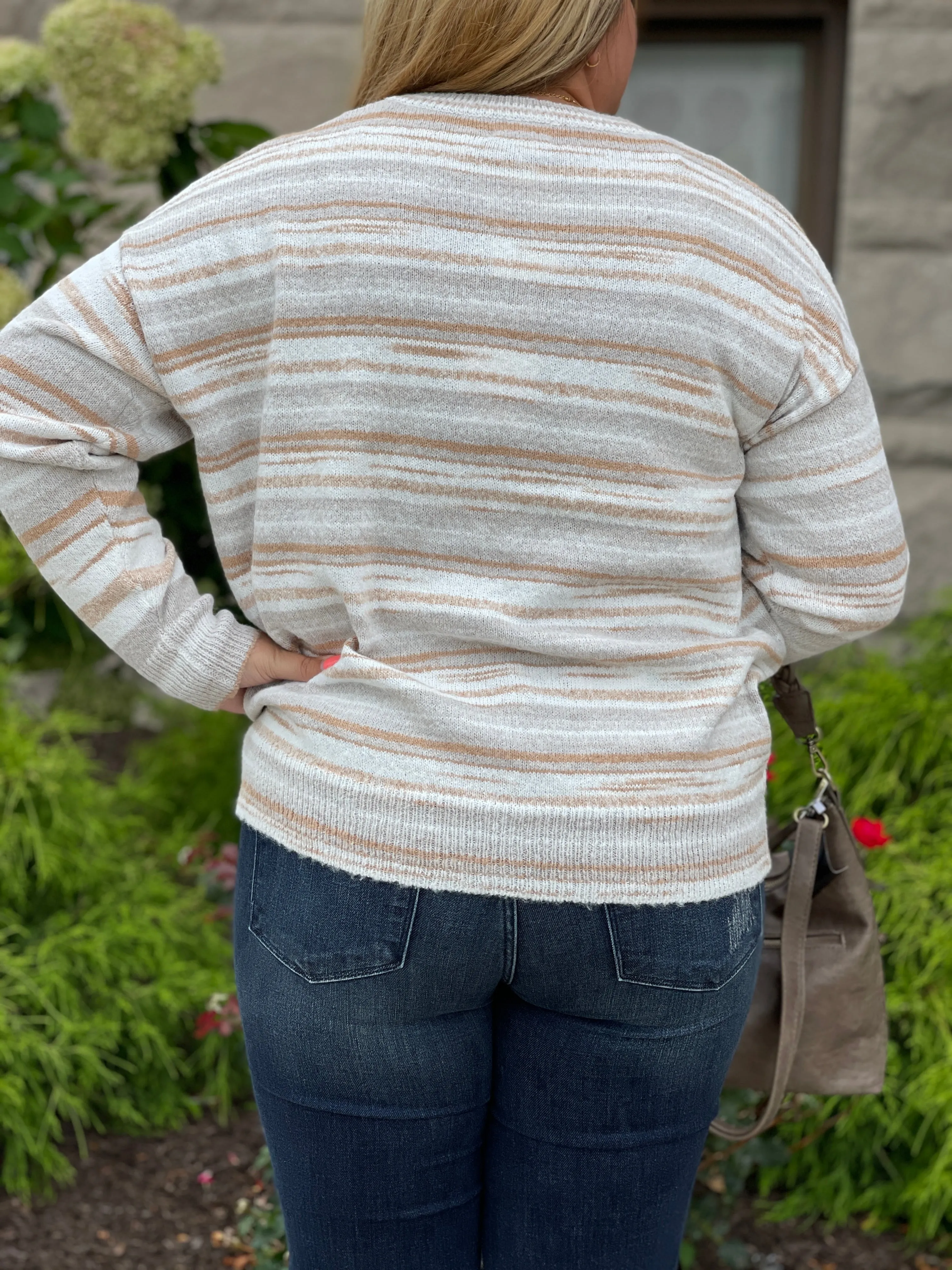 BEIGE/MOCHA STRIPED SWEATER